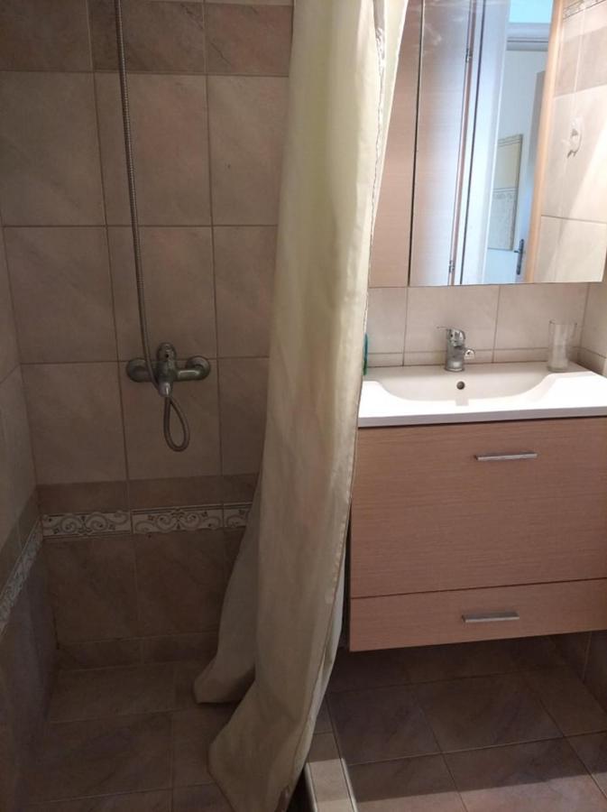 Δεσποινα Apartment Nea Peramos  Exterior photo